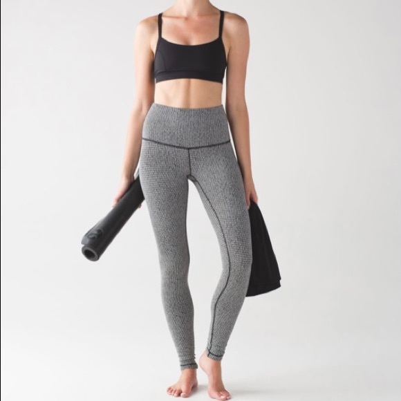 Lululemon Wunder Under Pant (Hi-Rise) 8 - Picture 9 of 12